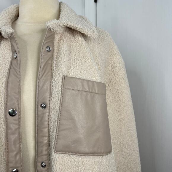 Abercrombie & Fitch Women's Elevated Trim Sherpa Shirt Jacket Off-White Size L - Picture 5 of 16